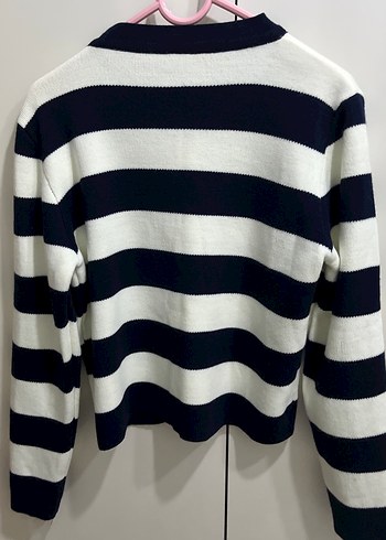 Düğmeli Siyah Beyaz Çizgili Kadın Hırka - Görsel 5