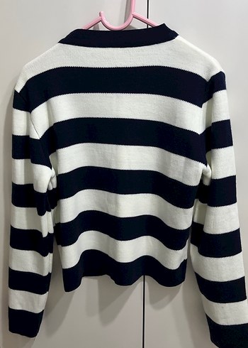 Düğmeli Siyah Beyaz Çizgili Kadın Hırka - Görsel 3