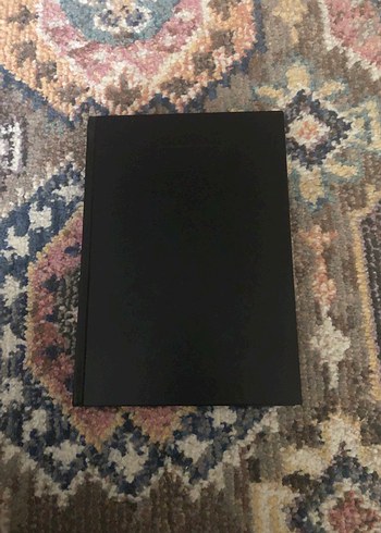 Siyah Kapaklı Sanat Kitabı