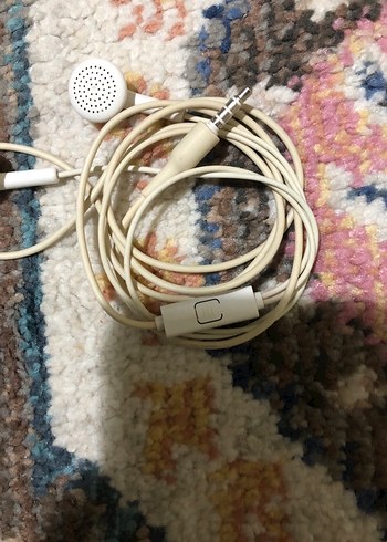 Beyaz Kulak İçi Kulaklık - Görsel 3