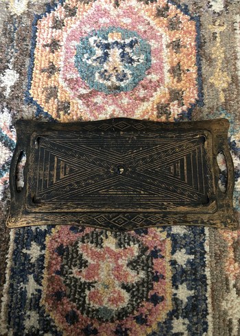 Kahverengi Oyma Desenli Ahşap görünümlü plastik Tepsi - Görsel 2