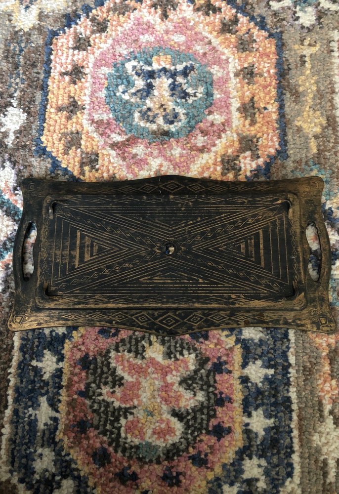 Kahverengi Oyma Desenli Ahşap görünümlü plastik Tepsi - Görsel 2