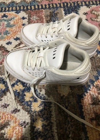 Jordan Beyaz çocuk spor ayakkabısı - Görsel 2