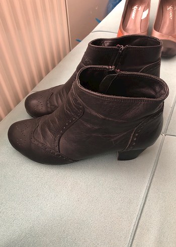 Siyah Deri Kadın Yüksek Topuklu Bot - Görsel 4