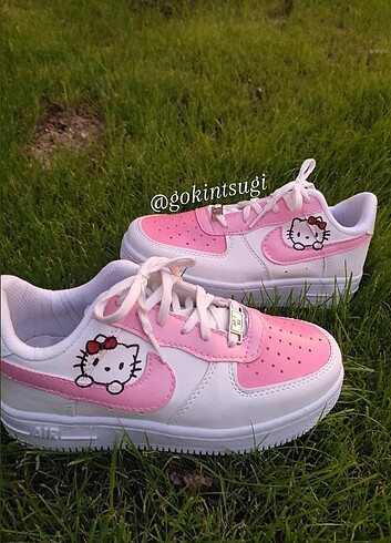 ????HELLO KITTY AİR FORCE ????