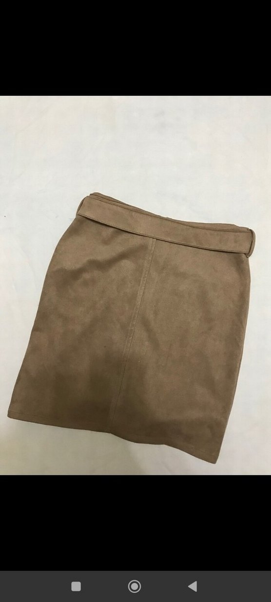 Kemer Detaylı Bej Süet Mini Etek - Görsel 2