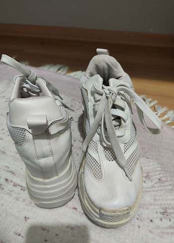 Beyaz Bağcıklı Kadın Spor Ayakkabı - Görsel 2