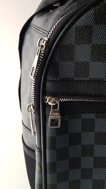 Louis Vuitton louis vuitton replika sırt çantası