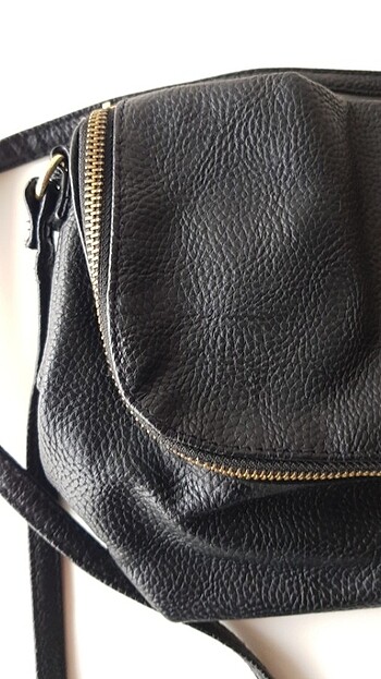 H&M Siyah küçük çapraz çanta