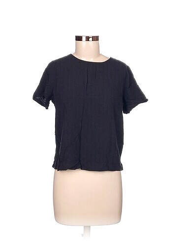 Levis T-shirt %70 İndirimli.