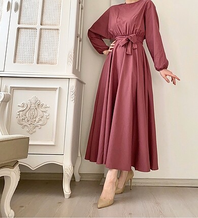 Kuşaklı elbise