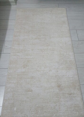 Yatak odası halı 80×3 metre iki adet 1.5 ×80 toplam 3 parça 