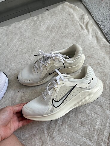 Nike Nike koşu yürüyüş ayakkabısı