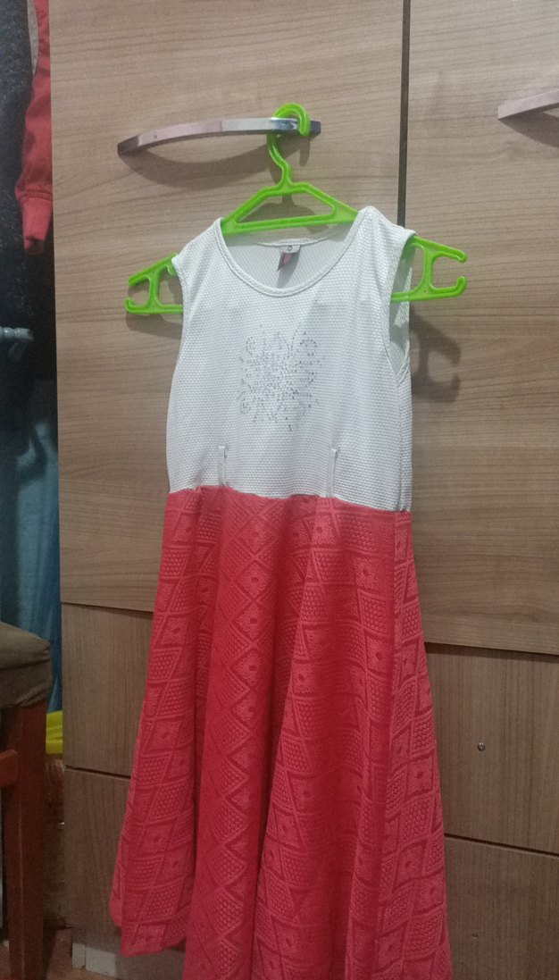 Kolsuz Pileli Kız Çocuk Elbisesi - Görsel 2