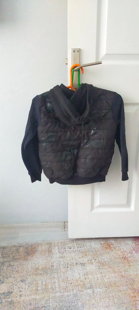 Kızaklı Kapüşonlu Kahverengi Erkek Çocuk Montu - Görsel 2