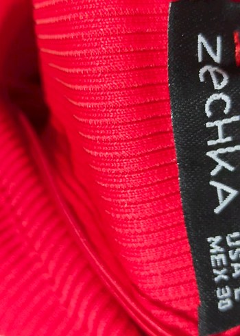 Kırmızı Askısız Kadın Atlet - Görsel 3