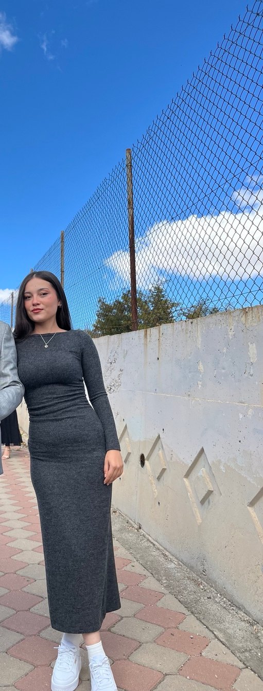 Gri Yüksek Yakalı Uzun Denim Elbise - Görsel 4