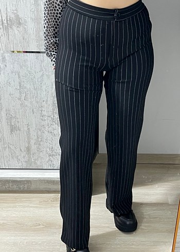 Siyah Çizgili Kumaş Pantolon - Görsel 2