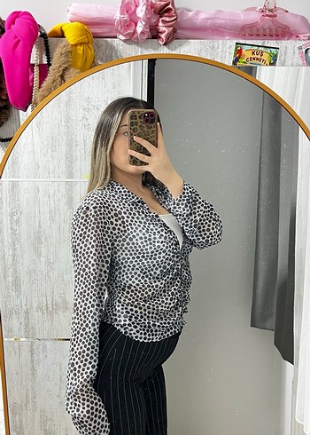 Şeffaf Zebra Desenli V Yaka Kadın Gömlek - Görsel 3