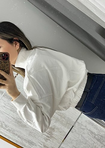 Beyaz Yüksek Yakalı Rahat Kadın Sweat - Görsel 3