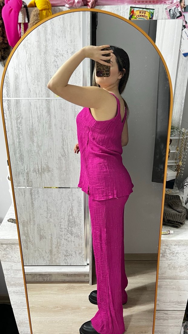 Pembe Salaş Takım - Görsel 3