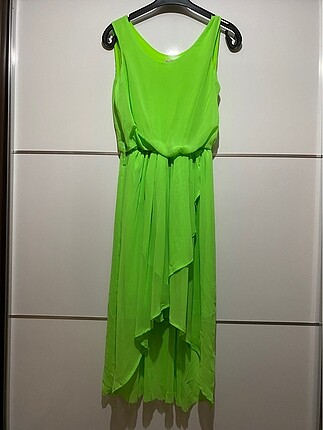 Fıstık yeşili şifon elbise