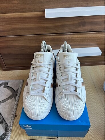 Adidas Adidas süperstar 38.5 orjinal (açıklama oku)