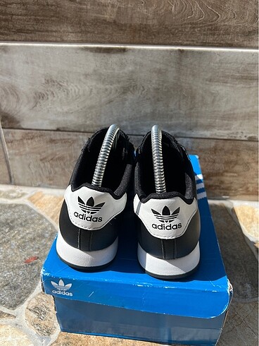 36,5 Beden beyaz Renk Adidas samoa orjinal 36.5