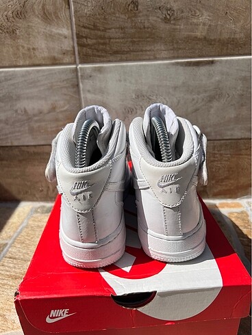 37,5 Beden beyaz Renk Nike air force orjinal 37.5
