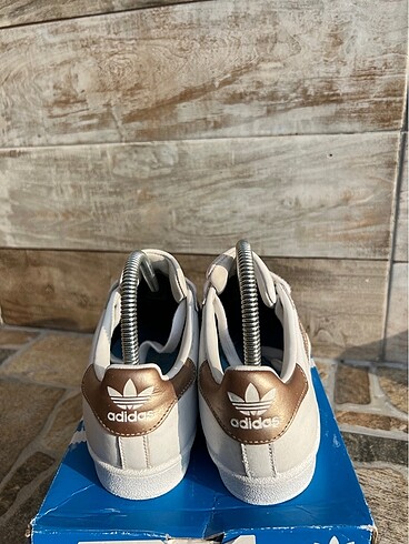 36,5 Beden beyaz Renk Adidas süperstar 36.5 orjinal
