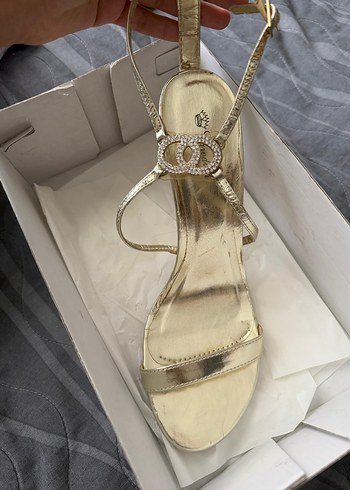 Altın Renkli parlak taşlı - Görsel 2