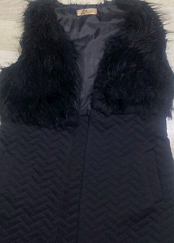 Siyah Uzun Kürklü V Yaka Kadın Yelek - Görsel 2