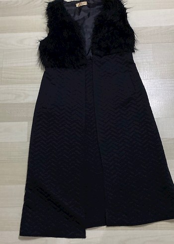 Siyah Uzun Kürklü V Yaka Kadın Yelek - Görsel 3