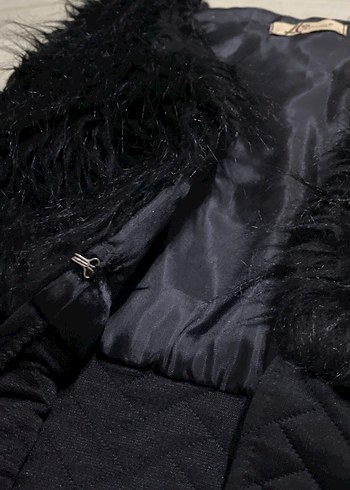 Siyah Uzun Kürklü V Yaka Kadın Yelek - Görsel 6