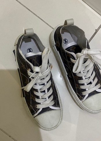 Spor Ayakkabı - Görsel 2