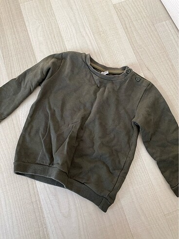 Sweetshirt