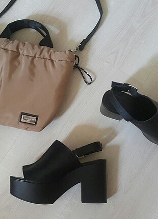 Pull & Bear Topuklu Sandalet 