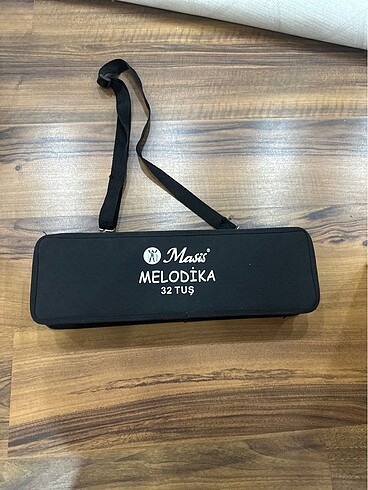 Masis marka 32 tuşlu melodika