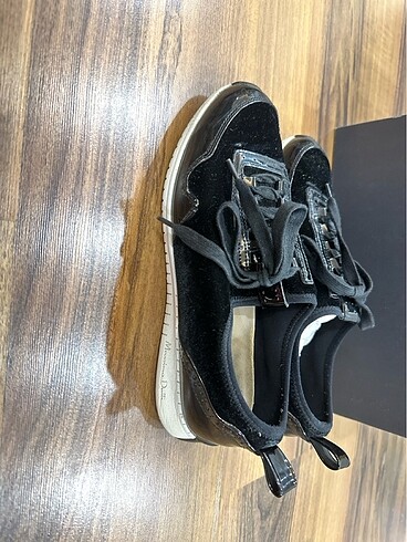 Massimo Dutti Massimo Dutti 38 numara süet görünümlü sneaker