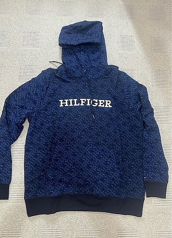 Tommy Hilfiger Tommy Hilfiger XL beden bordo kapşonlu sweatshirt yeni, etiketli