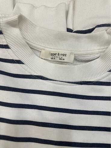 m Beden M beden çizgili lacivert beyaz sweatshirt