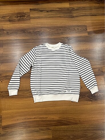 M beden çizgili lacivert beyaz sweatshirt