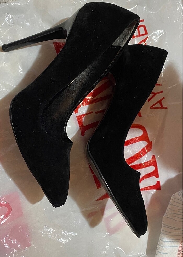 Kadife Stiletto - Görsel 3