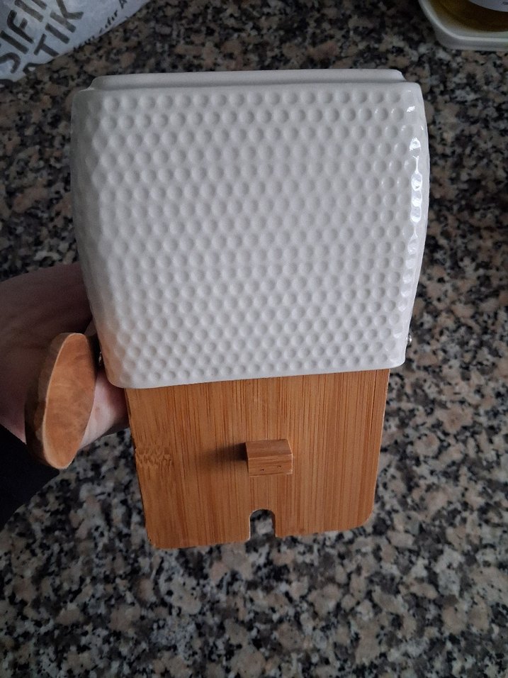 Beyaz Seramik Kapaklı Ahşap Baharat Kabı - Görsel 4