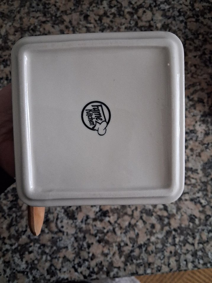 Beyaz Seramik Kapaklı Ahşap Baharat Kabı - Görsel 3