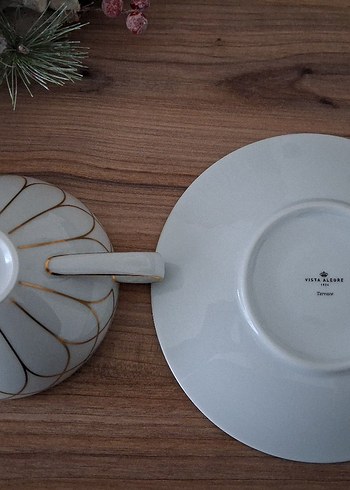 Beyaz ve Altın Detaylı İnce Porselen Fincan PAŞABAHÇE - Görsel 3