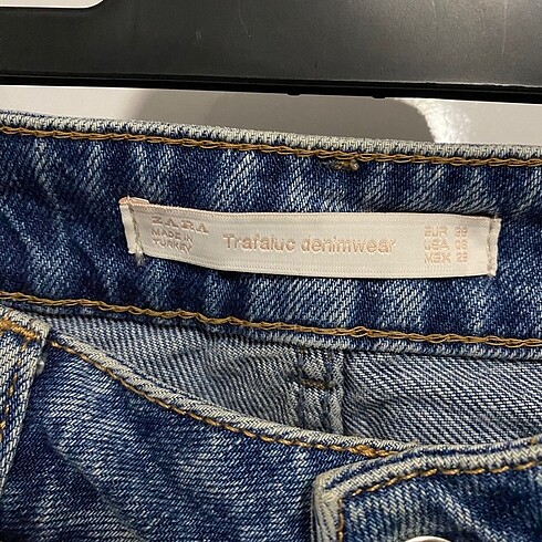 Zara Zara Jean
