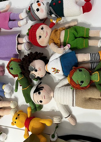 Renkli Örgü Bebek Seti