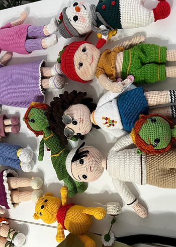 Beden Renkli Örgü Bebek Seti