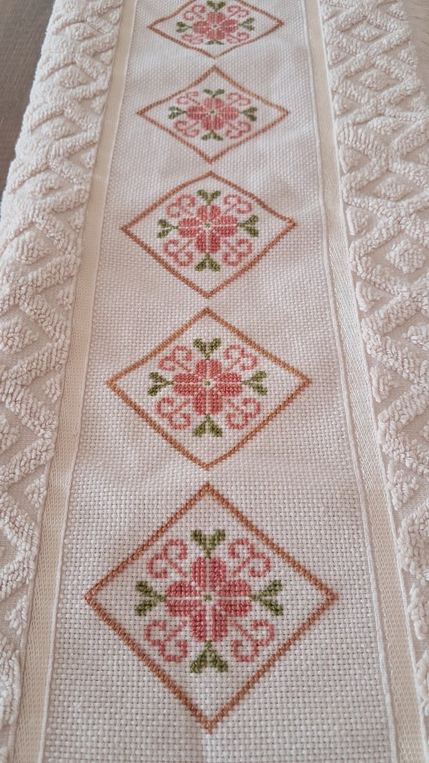 Sarra marka kaneviçe el işi elyüz havlusu - Görsel 4